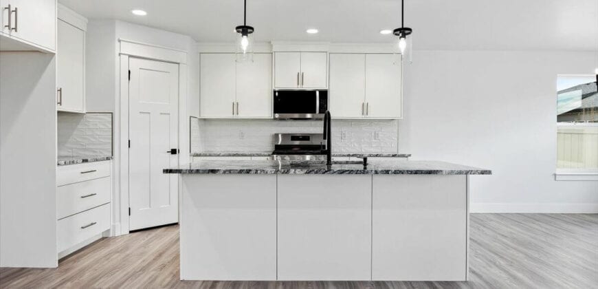 925 Black Mt Drive, Kimberly