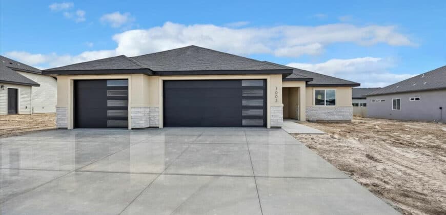 1003 Black Mt Drive, Kimberly