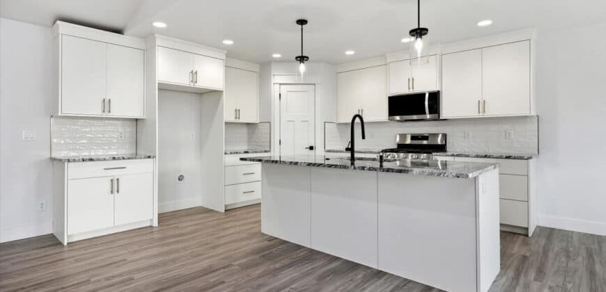 925 Black Mt Drive, Kimberly