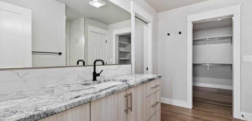 1003 Black Mt Drive, Kimberly