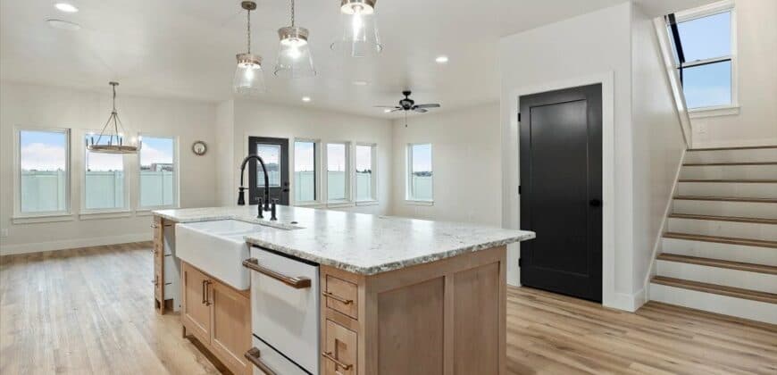 689 Canyon Crest Drive W, Twin Falls ID