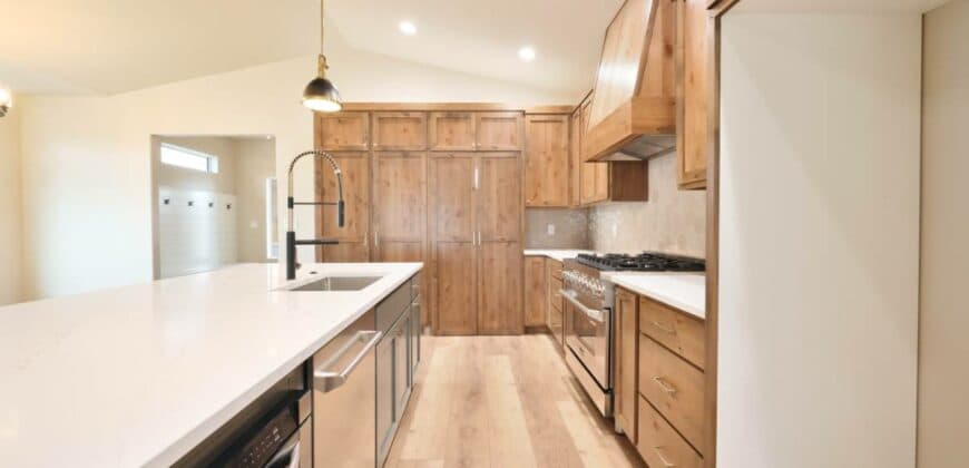 844 Coral Rd, Kimberly, ID