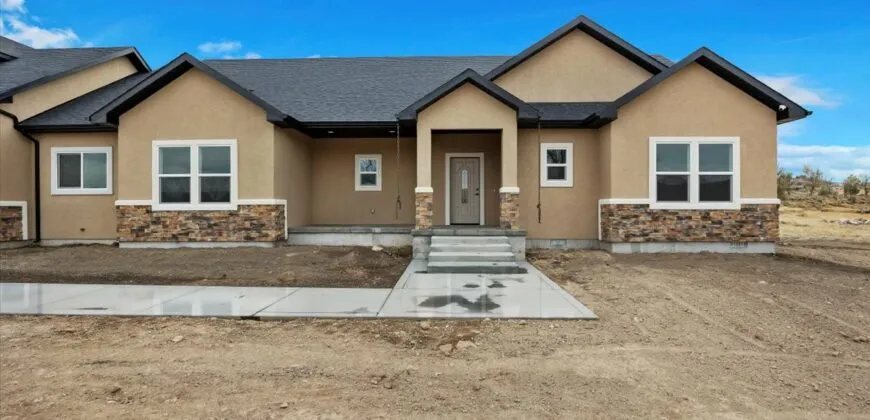 1353 Riverside Dr, Buhl ID