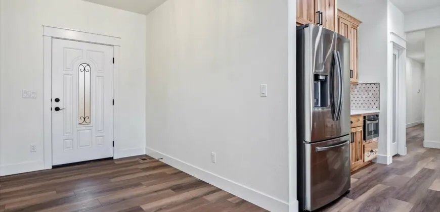 1353 Riverside Dr, Buhl ID