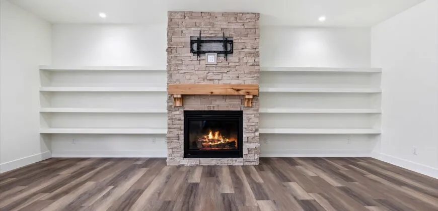 1353 Riverside Dr, Buhl ID