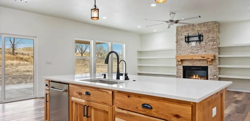 1353 Riverside Dr, Buhl ID