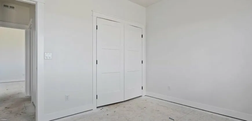 256 Mariposa Cir, Shoshone