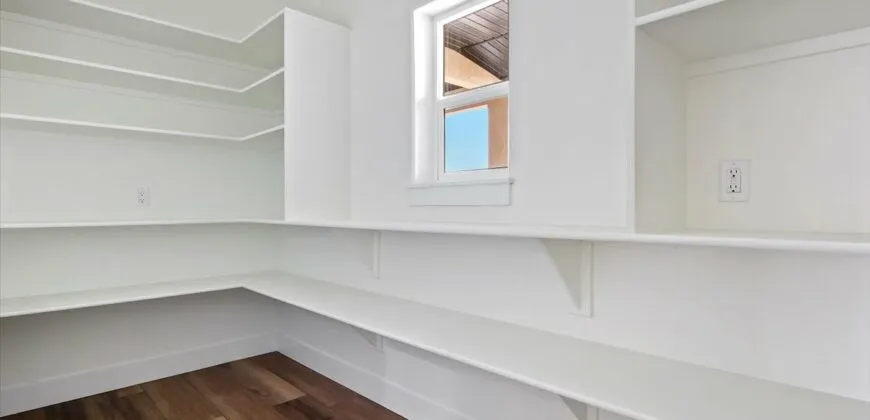 1353 Riverside Dr, Buhl ID