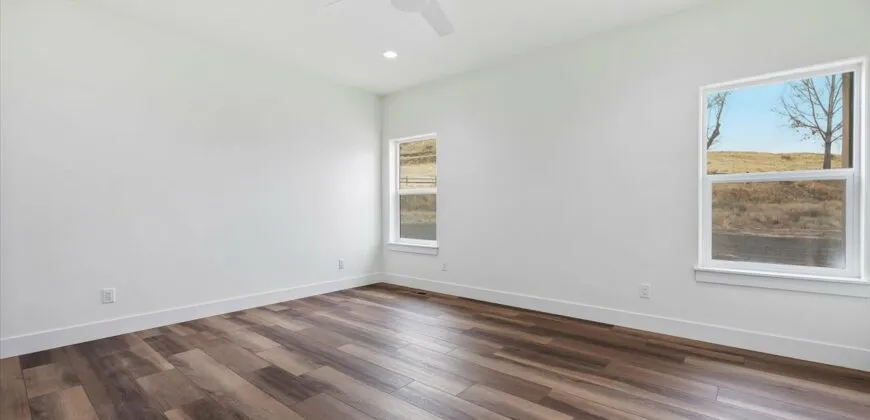 1353 Riverside Dr, Buhl ID