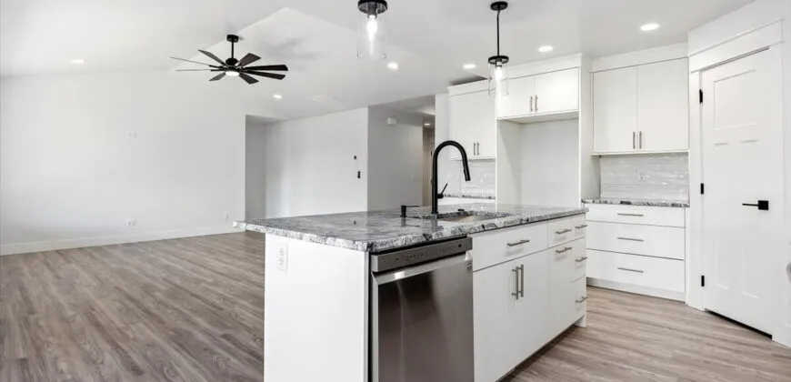 925 Black Mt Drive, Kimberly