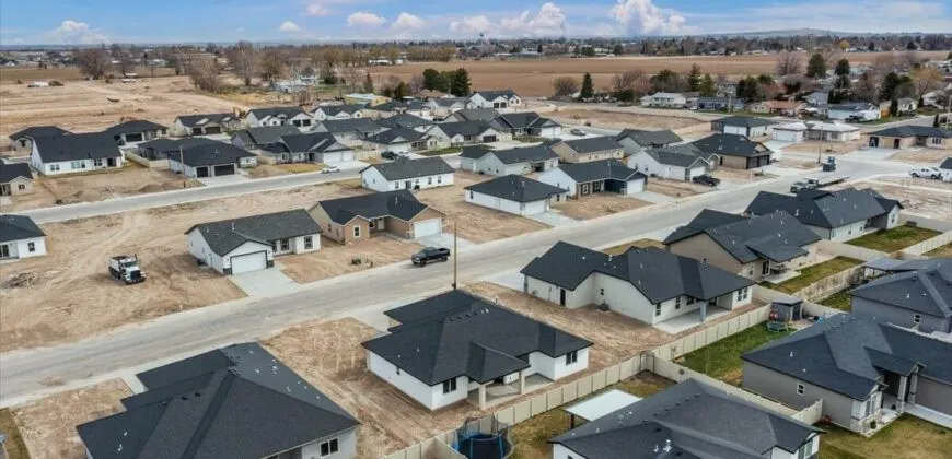 925 Black Mt Drive, Kimberly