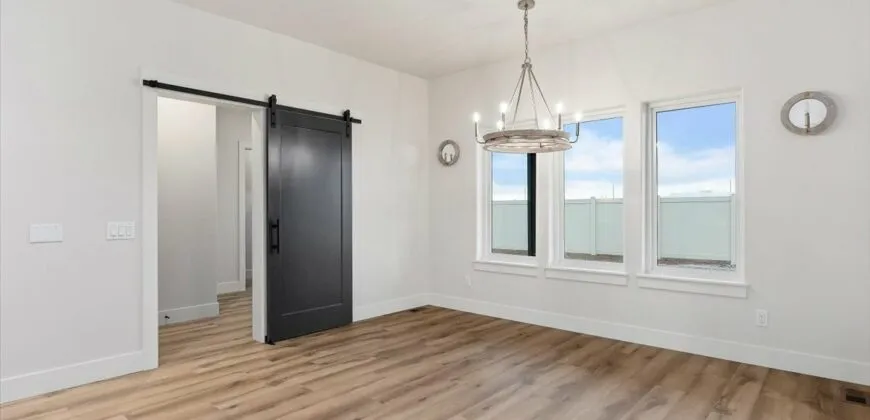 689 Canyon Crest Drive W, Twin Falls ID