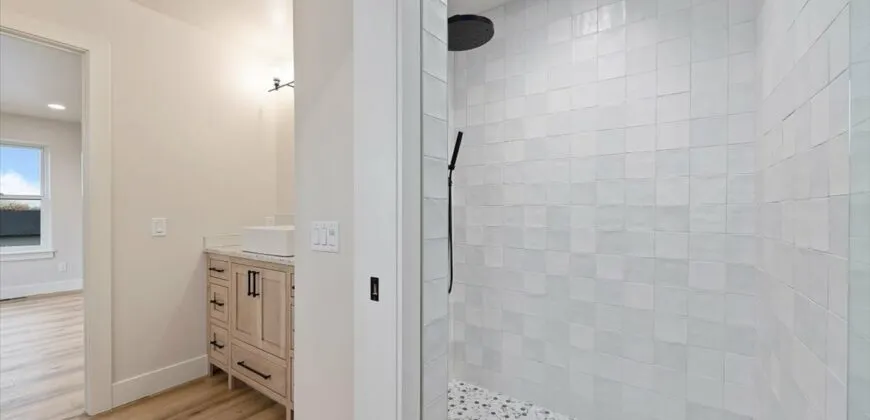 689 Canyon Crest Drive W, Twin Falls ID