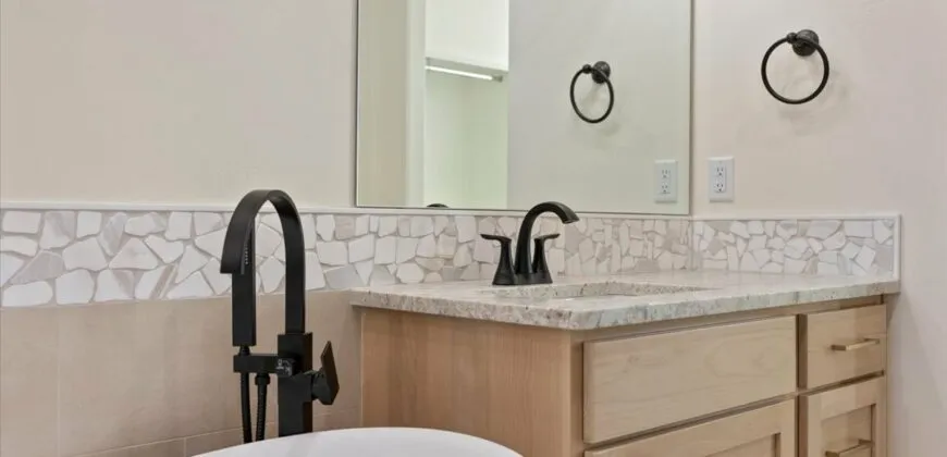 2030 Red Rock Way, Twin Falls ID