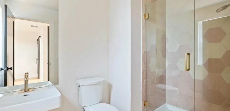 689 Canyon Crest Drive W, Twin Falls ID