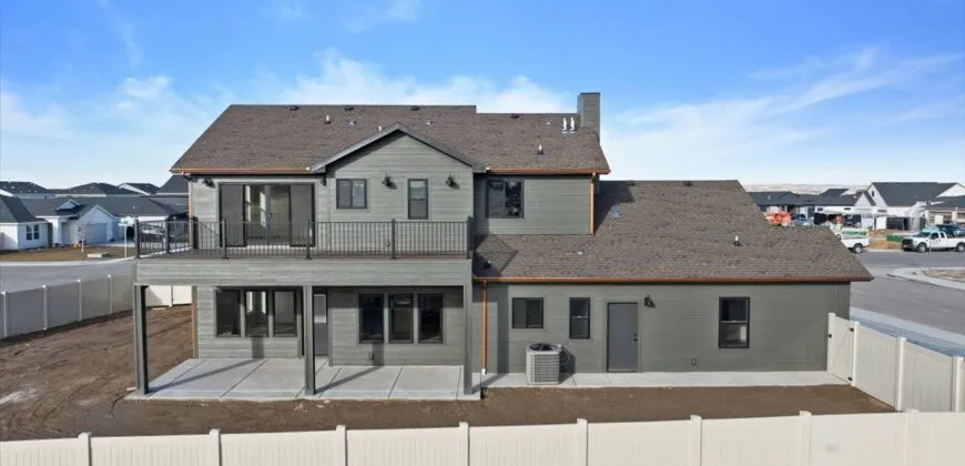 689 Canyon Crest Drive W, Twin Falls ID