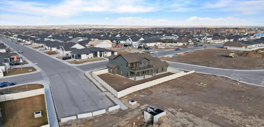 689 Canyon Crest Drive W, Twin Falls ID