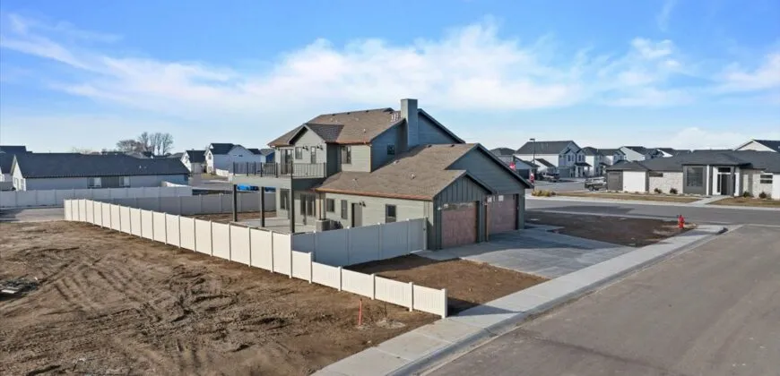 689 Canyon Crest Drive W, Twin Falls ID