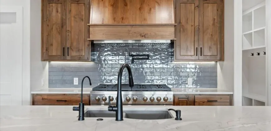 3708 N 3664 E, Hansen ID