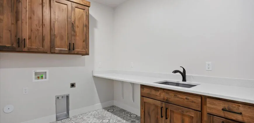 3708 N 3664 E, Hansen ID