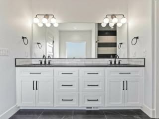 31-Master Bathroom