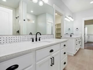 25-Master Bath