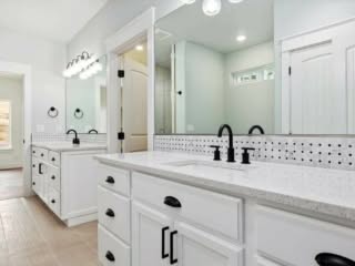 26-Master Bath