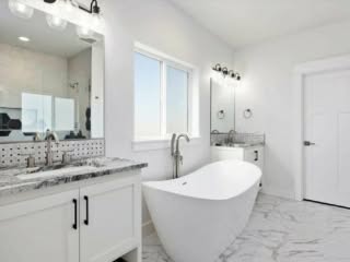 26-Master Bath