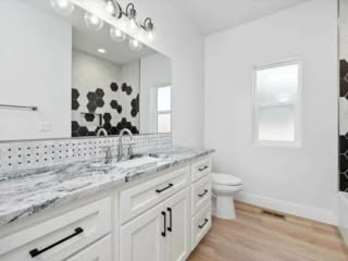 27-Master Bath