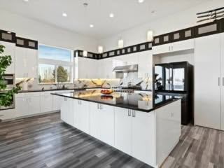 17-Kitchen