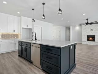 18-Kitchen