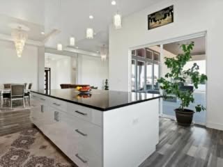 22-Kitchen