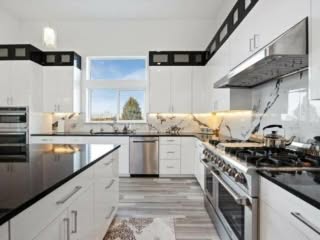 23-Kitchen