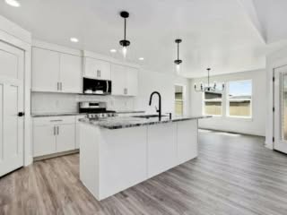 07-Kitchen